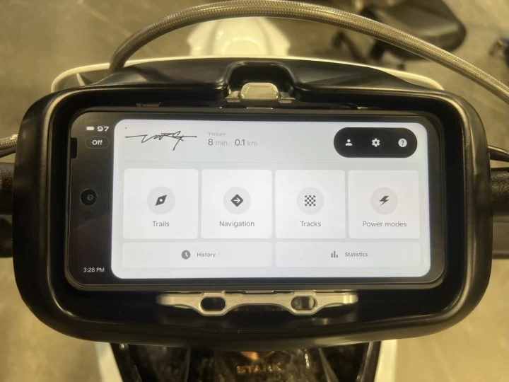 2025 STARK FUTURE VARG EX 60 H.P @ 80 H.P + LÉGALE SUR LA ROUTE + 0KM NEUVE + 2 ANS DE GARANTIE 