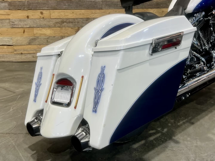2006 HARLEY DAVIDSON FLSTN SOFTAIL DELUXE + LOOK UNIQUE & CUSTOM + ROUE AVANT 21'' + AUBAINE $$$ 