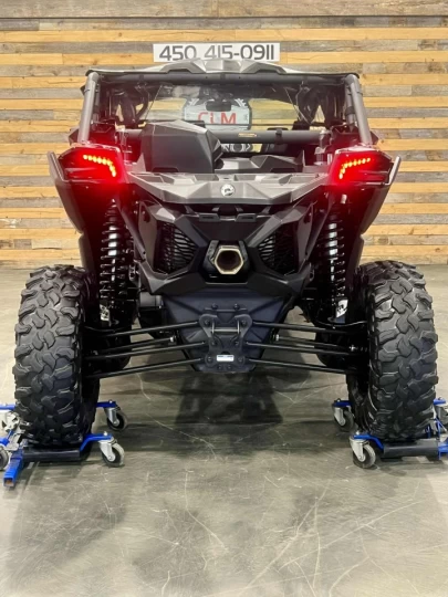 2024 BRP CAN-AM MAVERICK MAX X3 X-DS TURBO RR 200 HP + 4X4 + DPS + FOX + PLUSIEURS OPTIONS $$$ 
