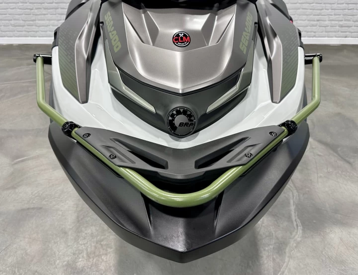 2025 BRP SEA-DOO FISHPRO APEX EDITION 300 HP + IBR + VTS + IDF + GPS + AUDIO + TECH PKG + COOLER + 3 PASSAGERS + 4 HR + RARE & A1 