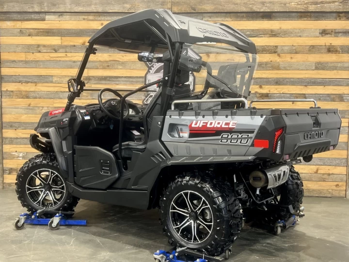 2021 CF MOTO U-FORCE LX 800 EFI + 4WD + EPS + SEULEMENT 1288 KM + CONDITION A1 