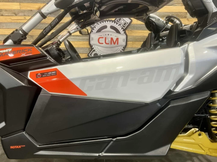 2020 BRP CAN-AM MAVERICK X3 X-RS TURBO ''RR'' 195 HP + 4X4 + DPS + 72 POUCES + RARE 