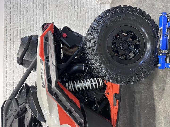 2021 BRP CAN-AM MAVERICK X3 X-RC TURBO + 4WD + DPS + FOX + AUDIO + 64'' + SEULEMENT 3576 KM 