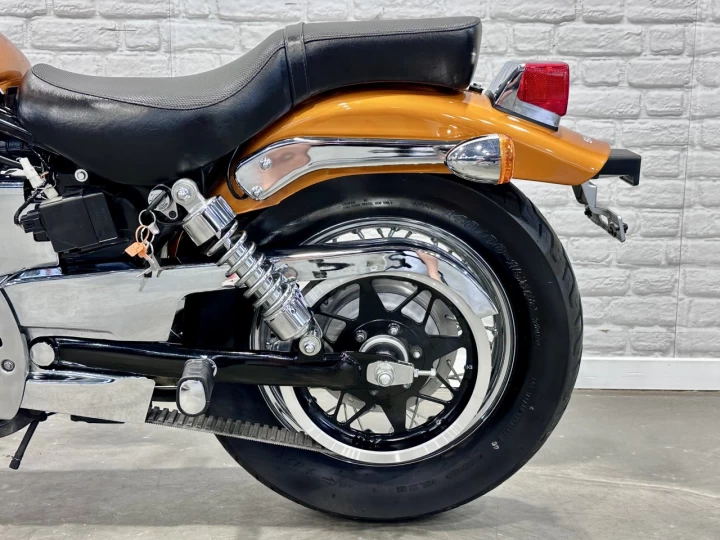 2013 SUZUKI BOULEVARD S40 650 cc + SEULEMENT 22408 KM + RARE & A1 
