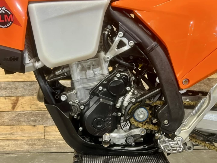 2025 KTM 250 XC-F EFI + 4 TEMPS + 68 HR + ENDURO-MX-MOTOCROSS + RARE & CONDITION A1 