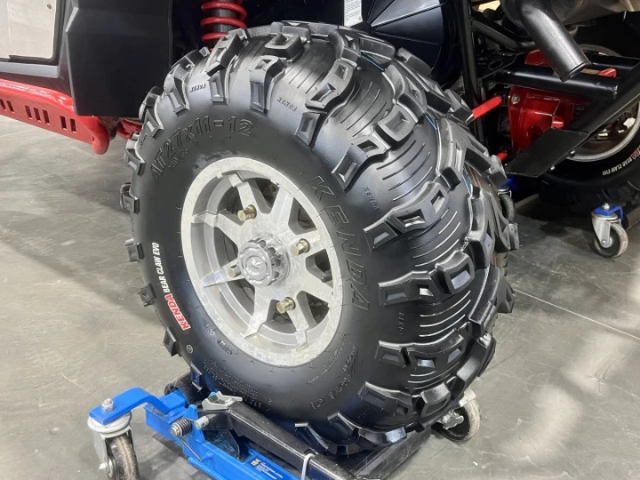 2011 POLARIS RZR XP 900 EFI + 4WD + FOX + SEULEMENT 5445 KM + RARE & CONDITION A1 