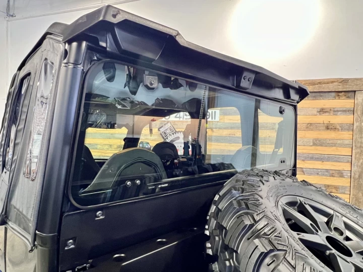 2023 POLARIS GENERAL 4 XP 1000 DLX-DELUXE EDITION + 4X4 + EPS + RIDE COMMAND GPS - AUDIO + 4 PASSAGERS + GARANTIE SEPT 2028 