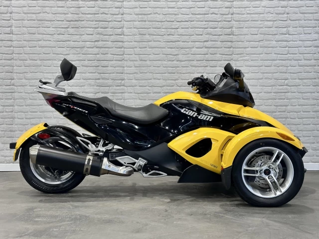 BRP CAN-AM SPYDER RS ROADSTER SE-5 (SEMI-AUTOMATIQUE) + BAS KM SEULEMENT 30346 KM + DOSSIER PASSAGER + RARE & A1  2008