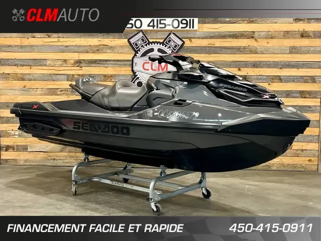 BRP SEA-DOO RXT-X 300 HP + IBR + VTS + AUDIO PREMIUM + ENSEMBLE TECH + 3 PASSAGERS + 46 HR SEULEMENT  2022