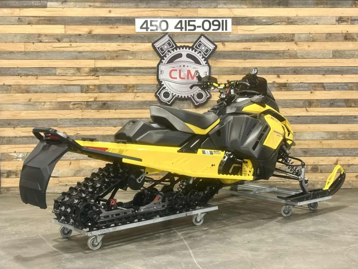 2025 BRP SKI-DOO RENEGADE X-RS 900 ACE TURBO R 180 HP + REV GEN5 + GARANTIE BEST + 7512 KM + RARE & A1 