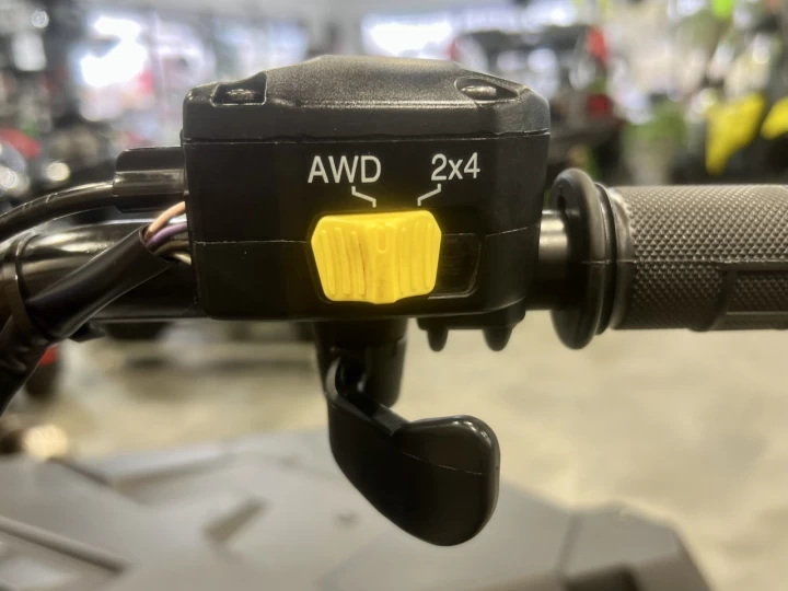 2022 POLARIS SPORTSMAN 570 EFI EDITION TOURING + 4WD + EPS + 2022 KM SEULEMENT + RARE & A1 