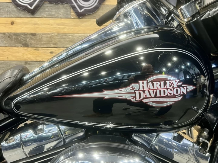 2011 HARLEY-DAVIDSON FLHTC ELECTRA GLIDE CLASSIC + 96 ci = 1584 cc EFI + 92723 KM + RARE & A1 