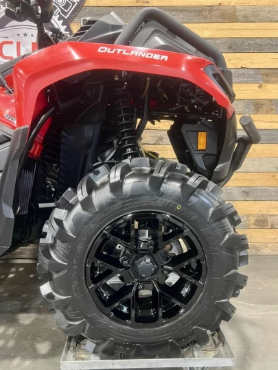 2024 BRP CAN-AM OUTLANDER X-MR 700 EFI + 4X4 + DPS + SEULEMENT 1618 KM + TREUIL X-BULL 4500 LBS 