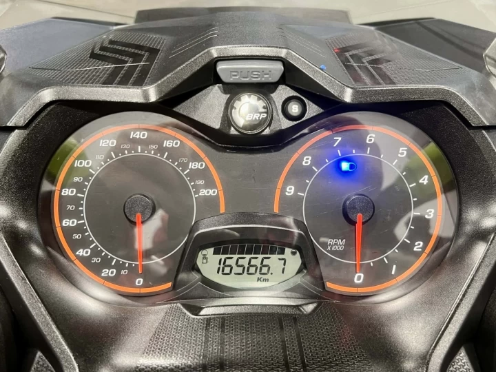 2018 BRP SKI-DOO RENEGADE BACKCOUNTRY X 850 E-TEC 146'' X 2'' + REV GEN4 + COULEUR RARE 