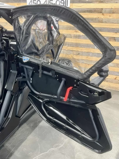 2024 BRP CAN-AM MAVERICK MAX X3 X-DS TURBO RR 200 HP + 4X4 + DPS + FOX + PLUSIEURS OPTIONS $$$ 