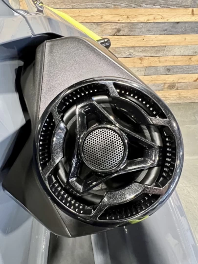 2023 BRP SEA-DOO EXPLORER PRO 170 H.P + IBR + VTS + IDF + AUDIO PREMIUM + GPS + FISH FINDER + PARE BRISE + 3 PASSAGERS 