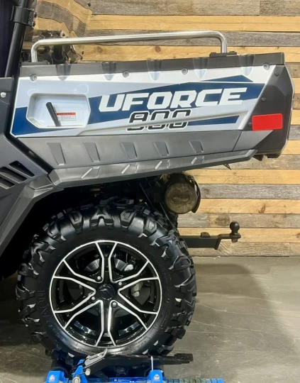 2023 CF MOTO U-FORCE 800 LX EFI + 4X4 + EPS + SEULEMENT 1296 KM + GARANTIE MAI 2028 + CONDITION A1 