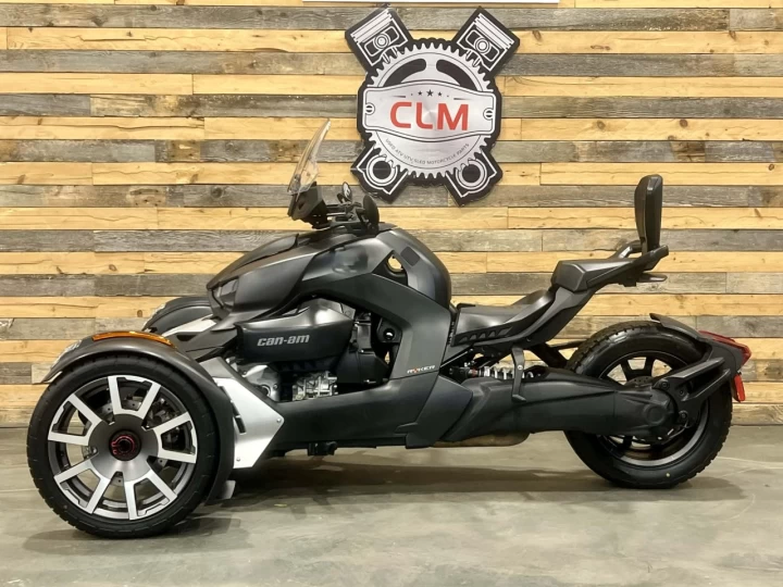 2021 BRP CAN-AM SPYDER / RYKER 900 ACE EDITION RALLY _ PARE-BRISE + BANC PASSAGER + SUSPEMNSION KYB 