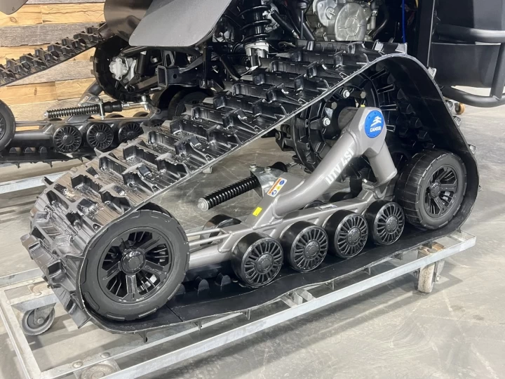 2025 POLARIS RANGER 1000 EDITION PREMIUM + 4X4 + EPS + SEULEMENT 1721 KM + GARANTIE FEVRIER 2027 + RARE & A1 