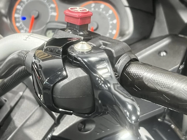 2019 BRP SKI-DOO RENEGADE ADRENALINE 900 ACE EFI I.T.C TURBO 150 HP 137'' + REV GEN4 + 15738 KM + CONDITION A1 