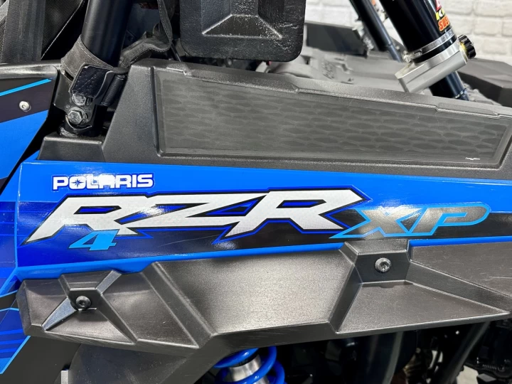2015 POLARIS RZR4 1000 EFI + 4WD + EPS + 4 PASSAGERS + BEAUCOUP D'ÉQUIPEMENTS $$$ + RARE & A1 