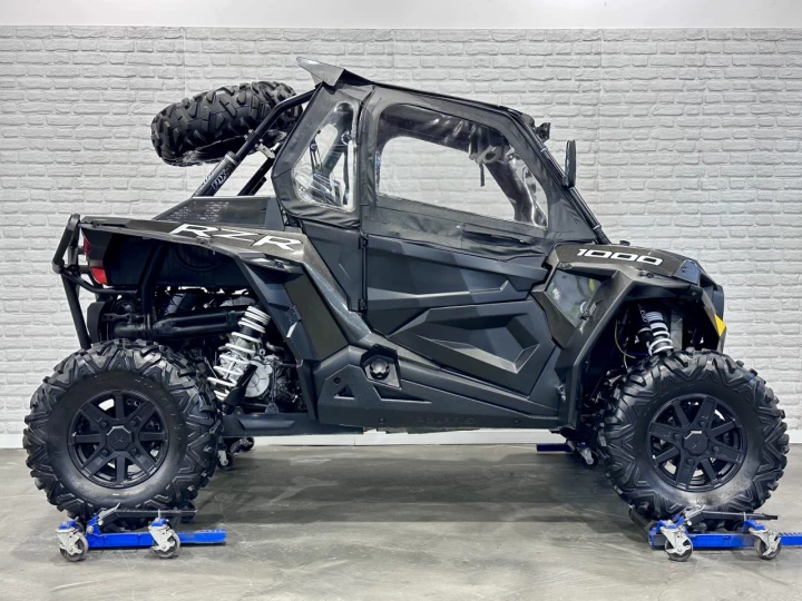 2016 POLARIS RZR XP 1000 EFI + 4WD + E.P.S + FOX + AUDIO + CABINE FERMÉ + CHAUFFAGE + RARE & A1 