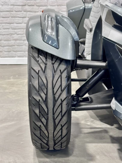 2018 BRP CAN-AM SPYDER RT LIMITED EDITION DARK SE-6 (SEMI-AUTOMATIQUE) ROTAX 1330 cc ACE EFI + 56197 KM + RARE & A1 