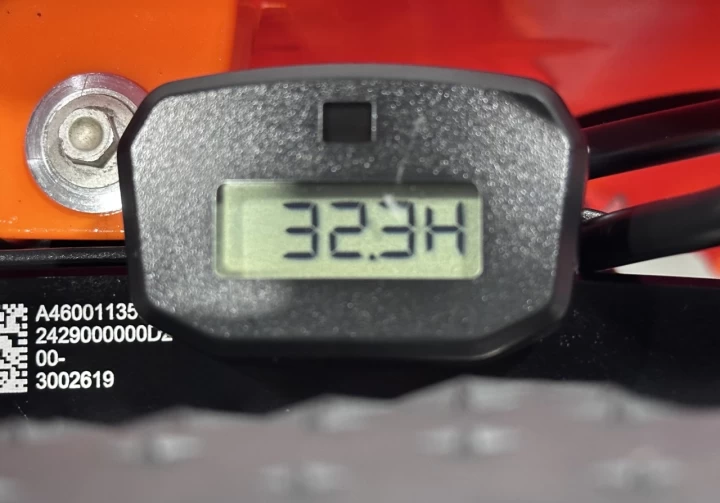 2025 KTM 250 XC-F EFI + 4 TEMPS + SEULEMENT 32 HR + IMPECCABLE & COMME NEUF A1 