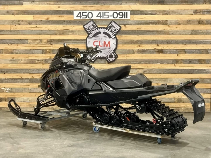 2024 BRP SKI-DOO RENEGADE X-RS 900 ACE TURBO ''R'' 180 HP + REV GEN5 + 9570 KM + SPORT & HAUTE PERFORMANCE + A1 