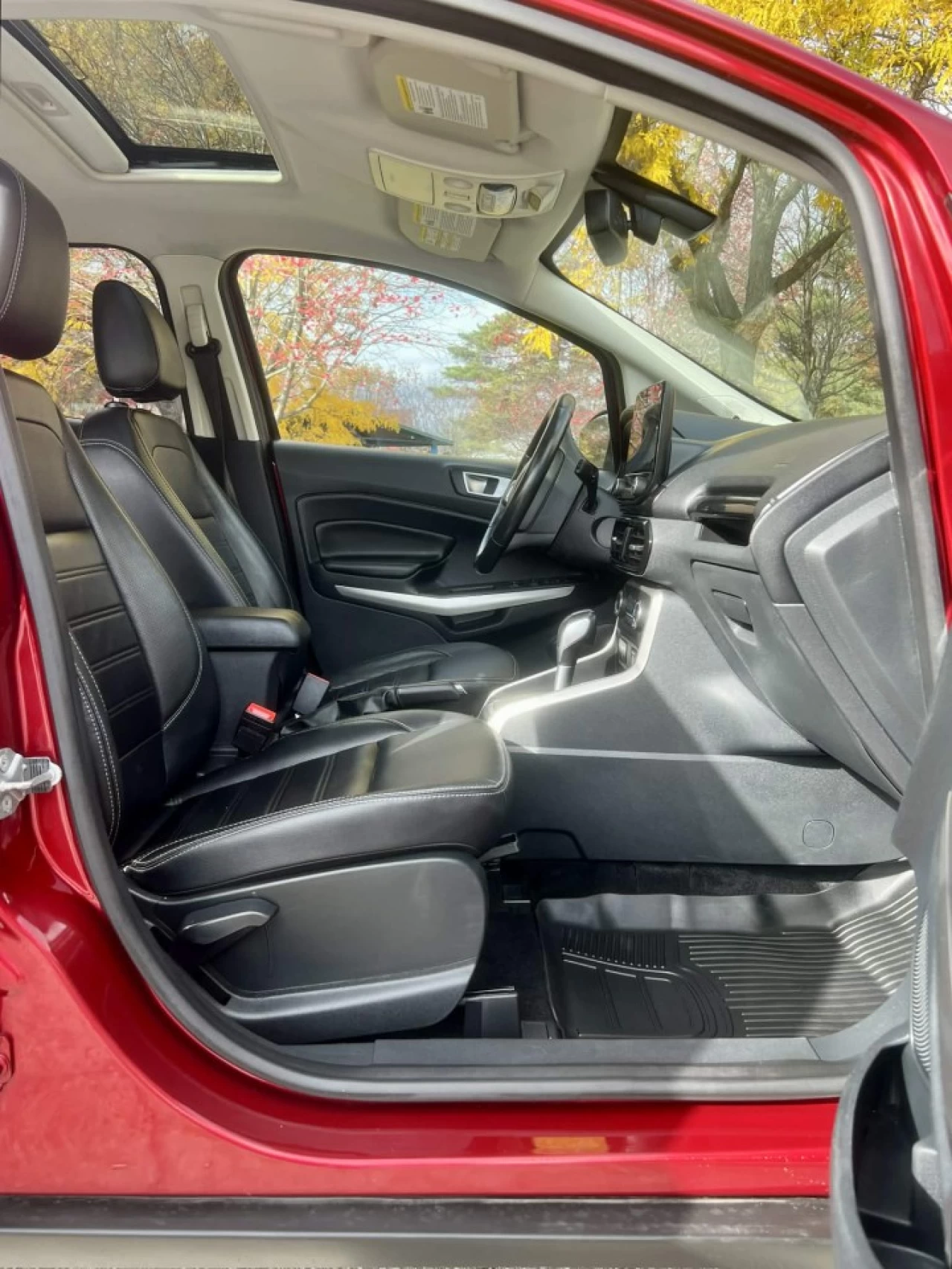 2020 FORD ECOSPORT TITANIUM AWD + 2.0L + TOUTE ÉQUIPÉE + 78096 KM  Main Image