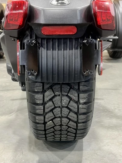 2019 BRP CAN-AM SPYDER / RYKER RALLY 900 ACE EFI + SEULEMENT 4995 KM + BEAUCOUP D'OPTIONS AJOUTER $$$ + CONDITION IMPECCABLE A1 