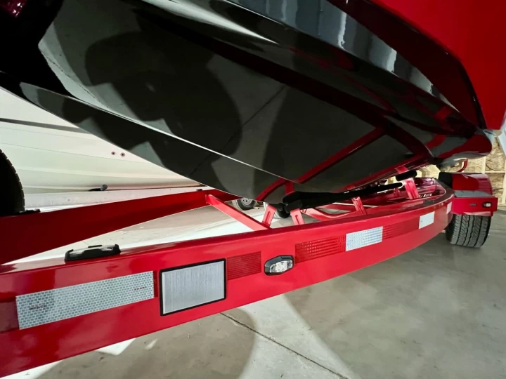 2022 SUPER AIR NAUTIQUE G23 + TOUTES OPTIONS $$$ + REMORQUE DLX + SEULEMENT 105 HR 