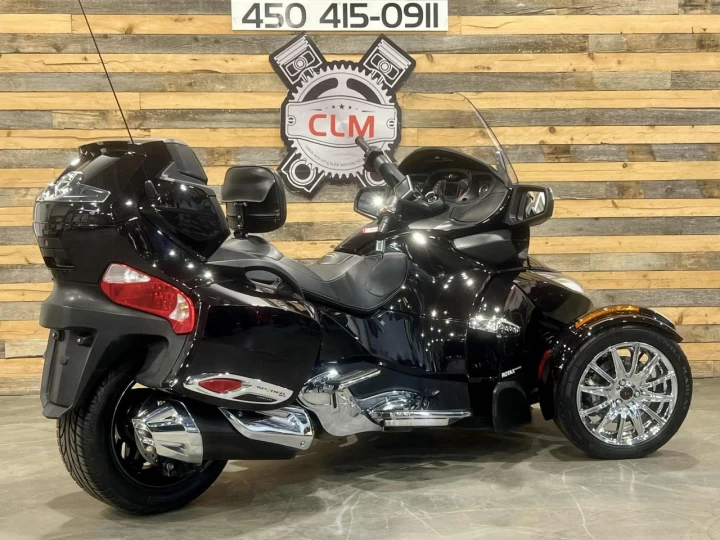2013 BRP CAN-AM SPYDER RT LIMITED SE-5 (semi-automatique) 61598 KM + RADIO + GPS + SUSPENSION A AIR + ENSEMBLE CHROME 