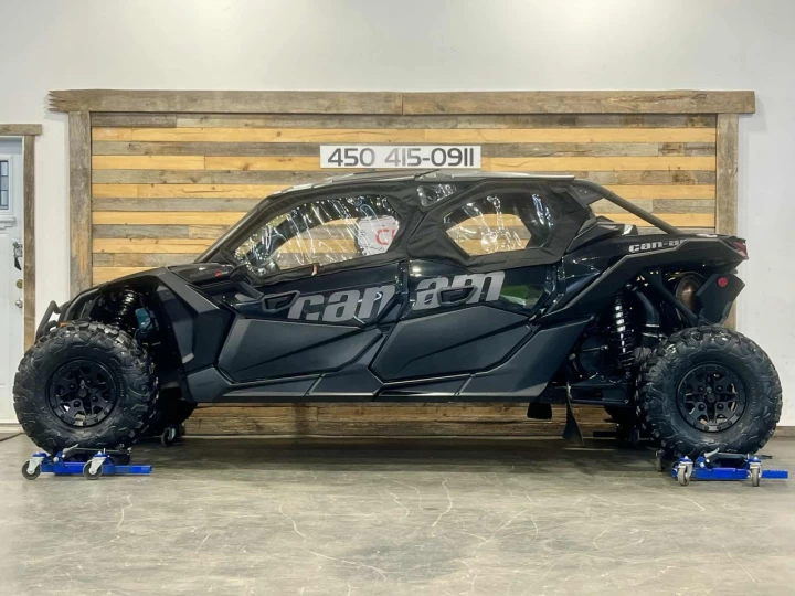 2024 BRP CAN-AM MAVERICK MAX X3 X-DS TURBO RR 200 HP + 4X4 + DPS + FOX + PLUSIEURS OPTIONS $$$ 