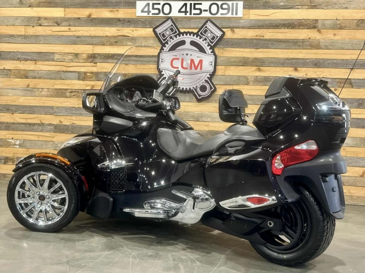 2013 BRP CAN-AM SPYDER RT LIMITED SE-5 (semi-automatique) 61598 KM + RADIO + GPS + SUSPENSION A AIR + ENSEMBLE CHROME 