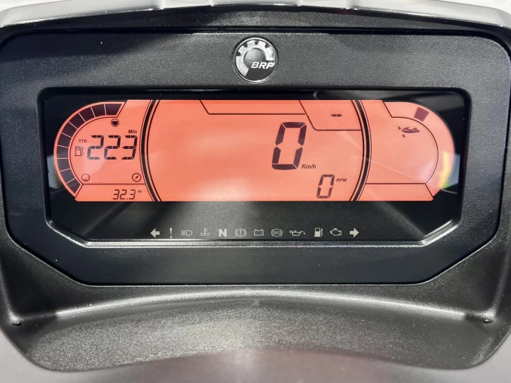 2021 BRP SEA-DOO GTX 230 H.P + IBR + VTS + AUDIO PREMIUM + SEULEMENT 32 HR + 3 PASSAGERS + RARE & A1 