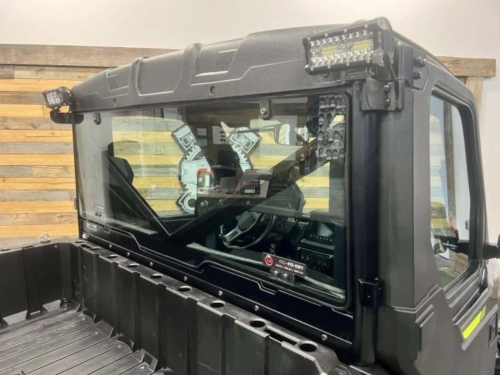 2023 POLARIS RANGER XP 1000 NORTH STAR EDITION ULTIMATE + RIDE COMMAND + AIR CLIMATISÉ + CHAUFFAGE + CABINE FERMER + TOUTE ÉQUIPÉE 