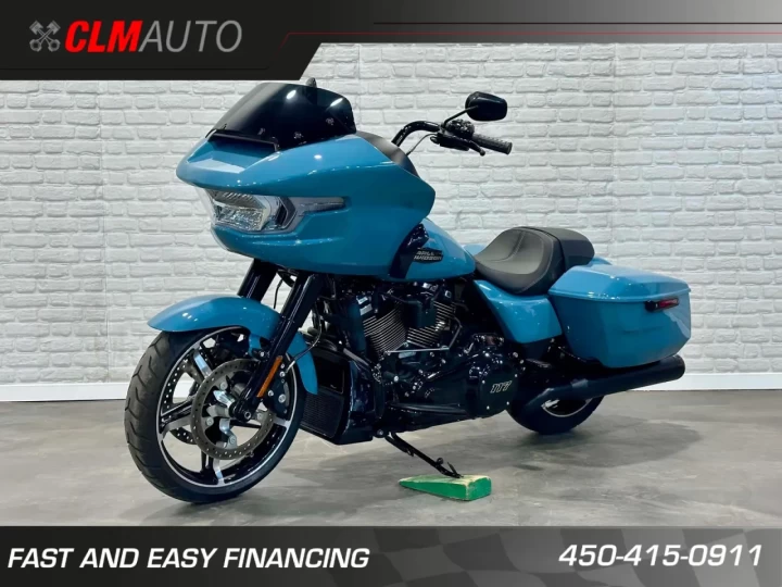 2024 HARLEY DAVIDSON FLTRX ROAD GLIDE 117 c.i = 1923 cc EFI + SEULEMENT 4492 KM + ECRAN 12'' + GARANTIE 2029 + RARE & A1 