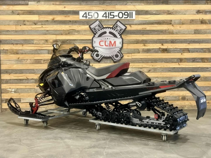 2025 BRP SKI-SOO RENEGADE ENDURO 900 ACE ITC 137'' + REV GEN5 + GARANTIE B.E.S.T + SEULEMENT 3680 KM 