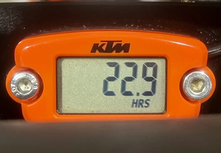 2022 KTM 450 SX-F EFI + SEULEMENT 23 HR + 4 TEMPS + RARE & CONDITION A1 