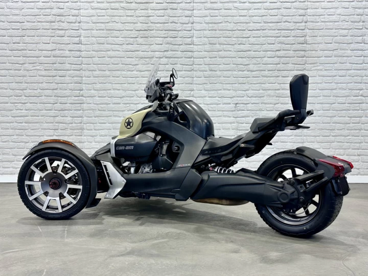 2020 BRP CAN-AM RYKER 900 EFI EDITION RALLY + 10272 KM + BANC PASSAGER & DOSSIER + PAREBRISE + PHARE AUX 