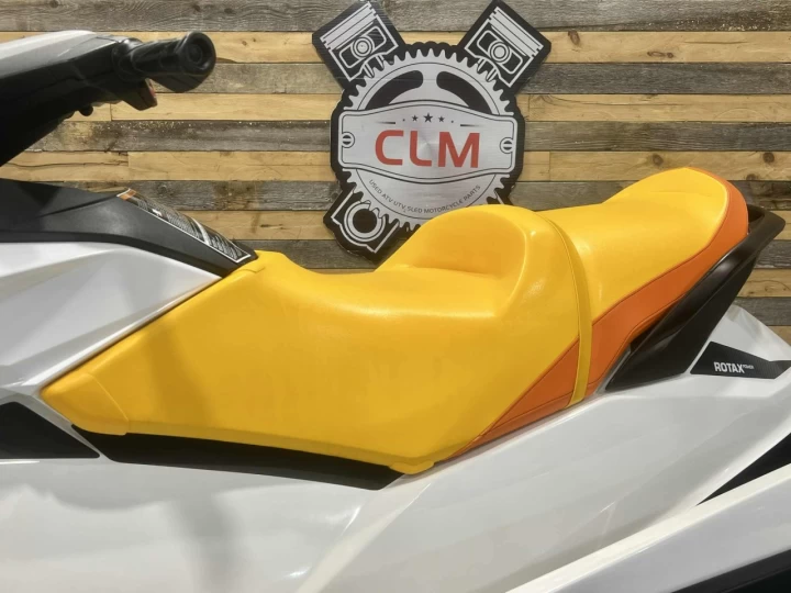 2016 BRP SEA-DOO GTS 130 H.P + 3 PASSAGERS + 176 HR + IMPECCABLE A1 