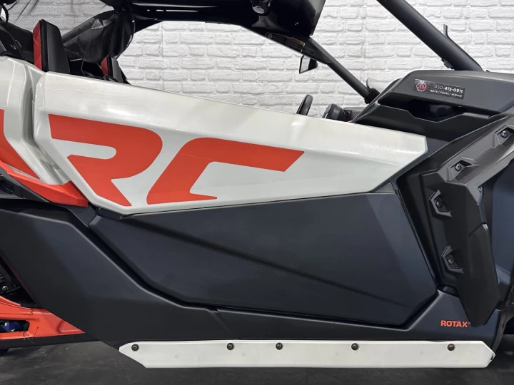 2021 BRP CAN-AM MAVERICK X3 X-RC TURBO + 4WD + DPS + FOX + AUDIO + 64'' + SEULEMENT 3576 KM 