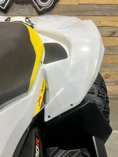 2024 BRP CAN-AM RENEGADE X-XC 1000R EFI + 4WD + DPS + FOX + SEULEMENT 1686 KM + RARE & A1 