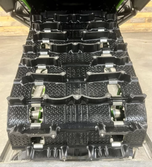 2018 ARCTIC CAT XF 7000 CROSSTREK 137'' + C-TEC4 + 18255 KM + ROLLERSKI + MODELE RARE & CONDITION A1 