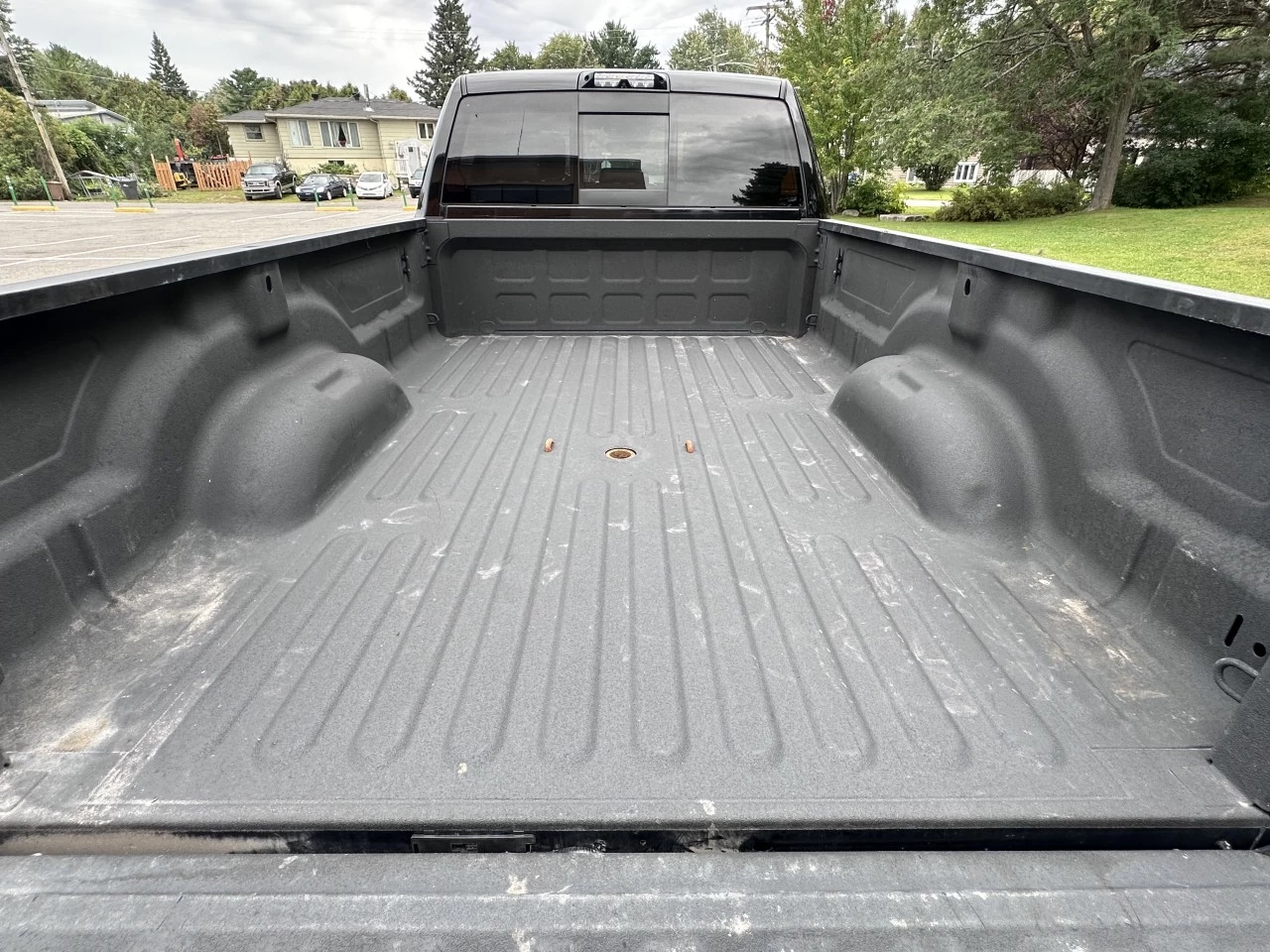 2019 RAM 3500 LARAMIE CUMMINS 6.7L H.O - HIGH OUTPUT + CREW CAB + 4WD + BOITE LONGUE + SUSPENSION A AIR + RARE & A1  Image principale