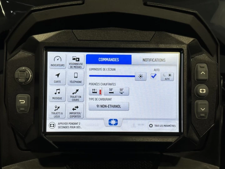 2024 POLARIS INDY XCR 850 MATRYX 136'' + GPS 7'' + SEULEMENT 1740 KM + GARANTIE + RARE & A1 