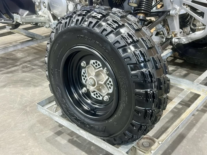 2021 YAMAHA YFZ 450 FI + 2WD + SEULEMENT 46 HR + RARE & CONDITION A1 