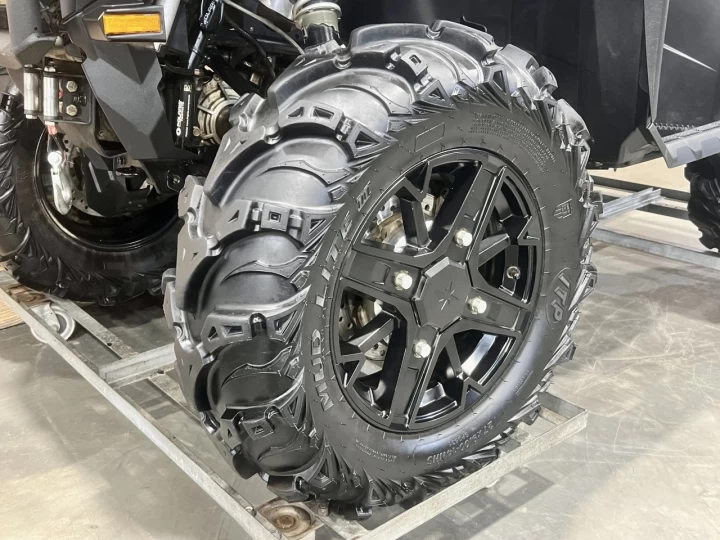 2021 POLARIS SPORTSMAN 850 H.O EFI EDITION PREMIUM + 4X4 + EPS + 6995 KM SEULEMENT + RARE & A1 