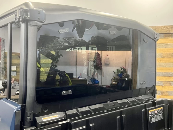 2025 BRP CAN-AM DEFENDER MAX CREW HD-10 LIMITED + 4X4 + DPS + HVAC + AUDIO + 5200 KM + GARANTIE + RARE & A1 